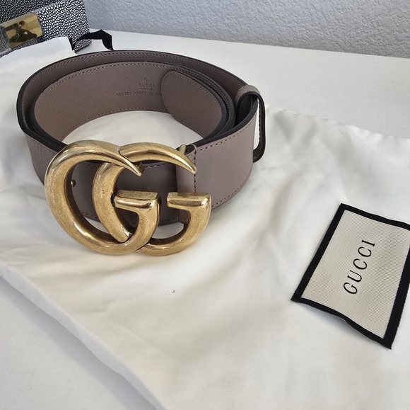 Gucci Gold GG Buckle Belt - Picture 2 of 7